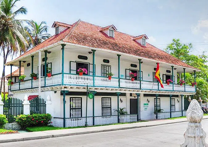 El Cabrero, the Cartagena barrio just outside the walls